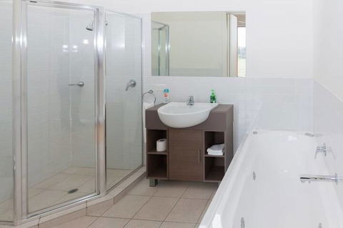 South Shores Yellowfin Villa 95 South Shores Normanville - Nambucca Heads Accommodation 6