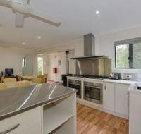 Airwalk Lodge Hostel - Nambucca Heads Accommodation