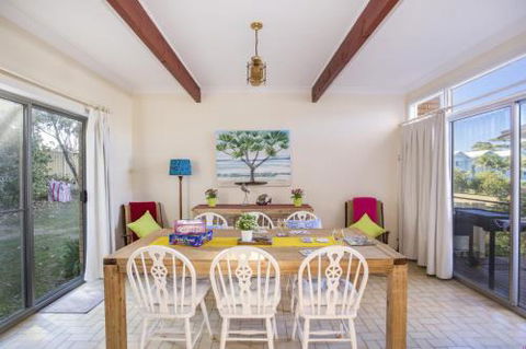 Mollymook Beach Units #7 - Nambucca Heads Accommodation 3