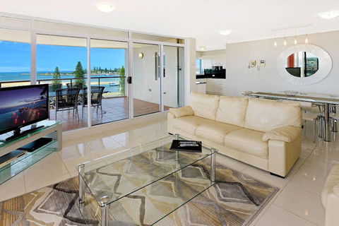 Sunrise Apartments Tuncurry - Nambucca Heads Accommodation 0
