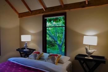 Acorn & Chestnut Hepburn Springs - Nambucca Heads Accommodation 3