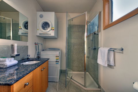 Freycinet Stone Studio 6 - Nambucca Heads Accommodation 2