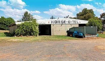 Tarcutta Halfway Motor Inn - Nambucca Heads Accommodation 3