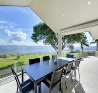 Stunning Waters Penthouse Sandy Point Road 46 - Nambucca Heads Accommodation