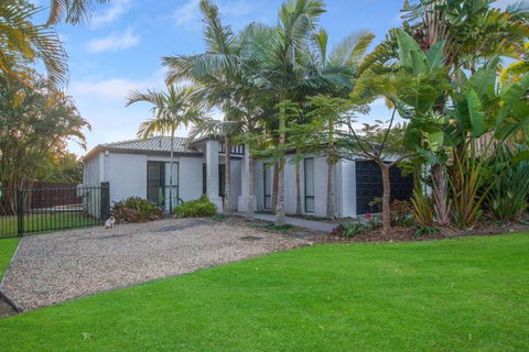 Relax At Coolum - Nambucca Heads Accommodation 5