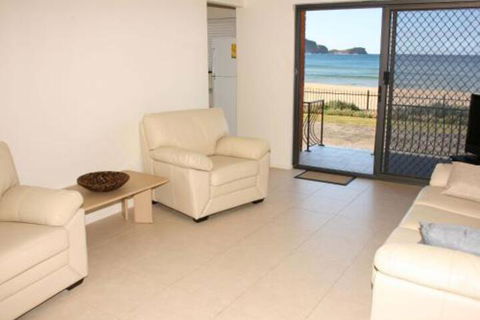 Hi Surf #4 4 / 101 Avoca Drive Avoca Beach - Nambucca Heads Accommodation 2