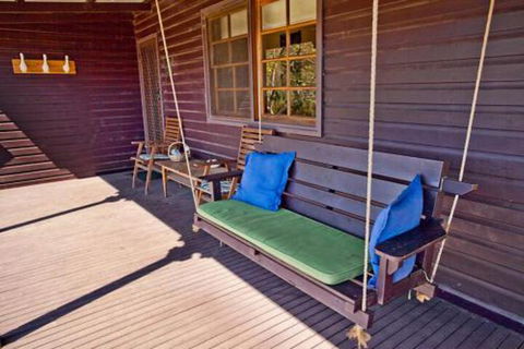 Minimbah Farm Cottages Family Farmstay Choose From 2 & 3 Bedroom Cottages & 6 Bedroom House - Nambucca Heads Accommodation 7