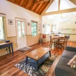 Alpine Arnica Cottage 1 - Nambucca Heads Accommodation 0