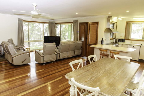 Highland View - Nambucca Heads Accommodation 6