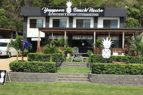 Yeppoon Beachhouse - Hostel - Nambucca Heads Accommodation 0
