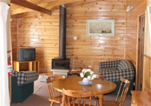 Boat Harbour Garden Cottages - Nambucca Heads Accommodation 6