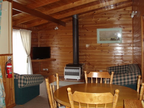 Boat Harbour Garden Cottages - Nambucca Heads Accommodation 4