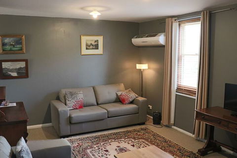 Robinson Cottage - Nambucca Heads Accommodation 5