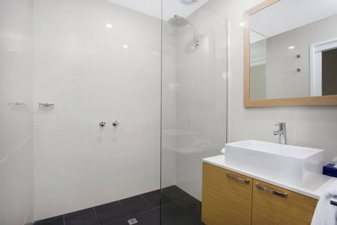 Mid City Warrnambool - Nambucca Heads Accommodation 3