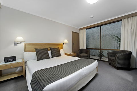 Mid City Warrnambool - Nambucca Heads Accommodation 4