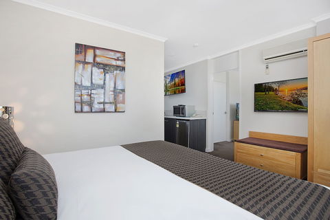 Mid City Warrnambool - Nambucca Heads Accommodation 5