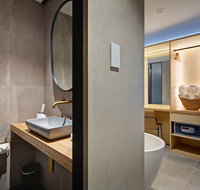 Zara Tower Hotel - Nambucca Heads Accommodation