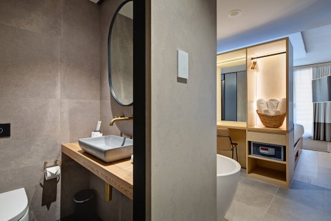 Zara Tower Hotel - Nambucca Heads Accommodation 0