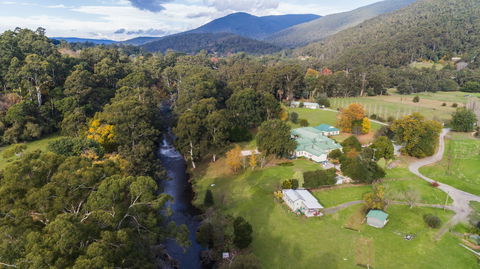 Oscar's On The Yarra - Nambucca Heads Accommodation 1
