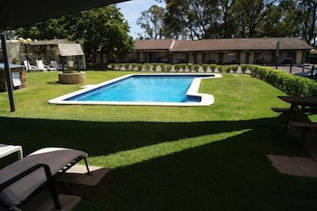 Old Maitland Inn - Nambucca Heads Accommodation 0