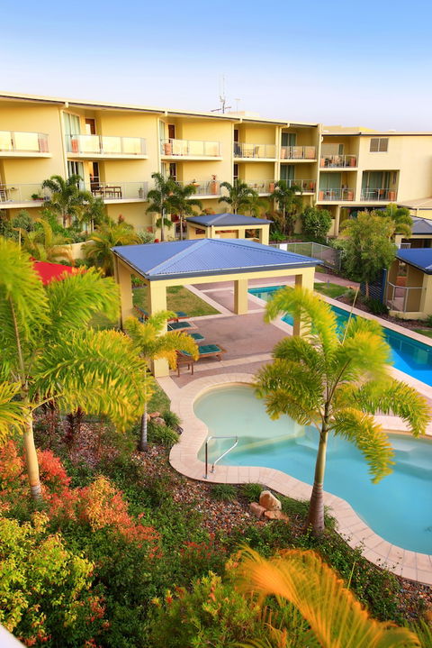Caloundra Central Apartment Hotel - Nambucca Heads Accommodation 1