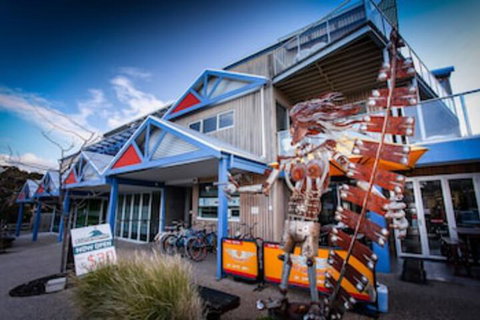 The Island Accommodation - Hostel - Nambucca Heads Accommodation 0