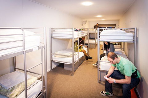 The Island Accommodation - Hostel - Nambucca Heads Accommodation 7