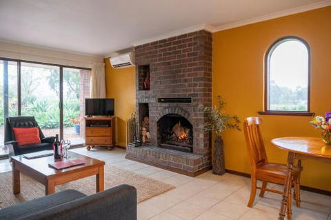 Linger Longer Vineyard Bed & Breakfast - Nambucca Heads Accommodation 6