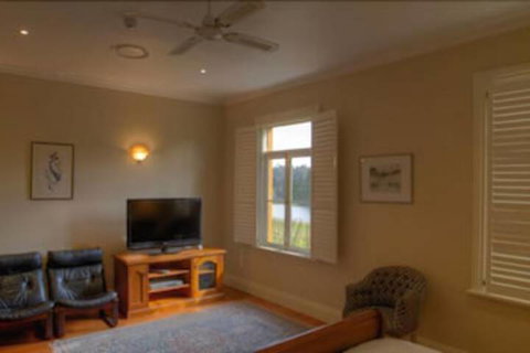 Tizzana Winery Bed & Breakfast - Nambucca Heads Accommodation 5