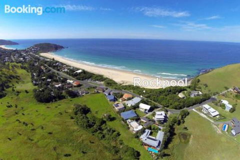 ROCKPOOL (4 Night Min) - Nambucca Heads Accommodation 0