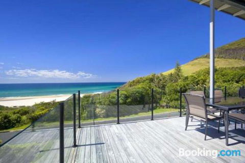 ROCKPOOL (4 Night Min) - Nambucca Heads Accommodation 6