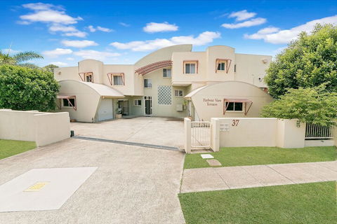Redcliffe Peninsula Penthouse - Nambucca Heads Accommodation 1