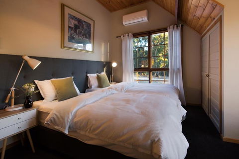 Cedar & Stone - Nambucca Heads Accommodation 1