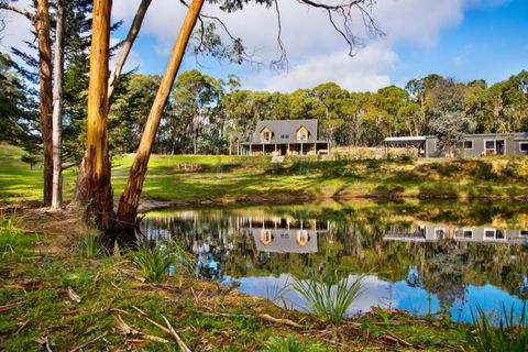 Cedar & Stone - Nambucca Heads Accommodation 5