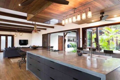 Spice At Oak Award Winning Luxury Absolute Oceanfront House Oak Beach Near Port Douglas - Nambucca Heads Accommodation 3