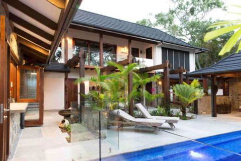 Spice At Oak Award Winning Luxury Absolute Oceanfront House Oak Beach Near Port Douglas - Nambucca Heads Accommodation 2