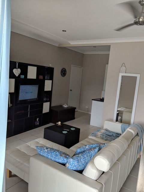 Kingfisher SeaViews - Nambucca Heads Accommodation 2