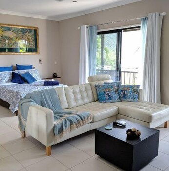 Kingfisher SeaViews - Nambucca Heads Accommodation 5