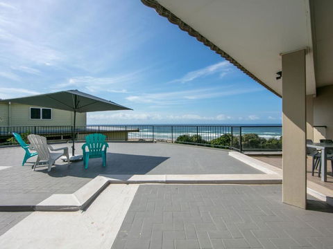 Romiaka 8 Views Over The Pippi Beach - Nambucca Heads Accommodation 2