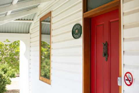 Grace Cottage - Nambucca Heads Accommodation 1