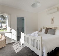 Magnetic Cottage circa 1850s - Nambucca Heads Accommodation