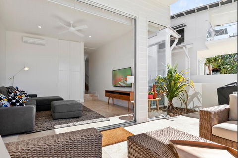 Paperbark A Luxury Duplex In Sunshine Beach - Nambucca Heads Accommodation 2