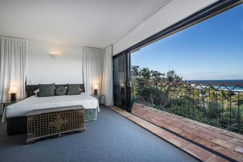 Tuscan Inspired Townhouse Minutes From The Beach - Nambucca Heads Accommodation 1