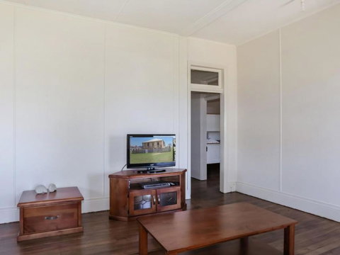 Yamba Pilot Cottage 1 Pets Welcome Close To Beach - Nambucca Heads Accommodation 2
