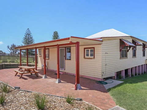 Yamba Pilot Cottage 1 Pets Welcome Close To Beach - Nambucca Heads Accommodation 4