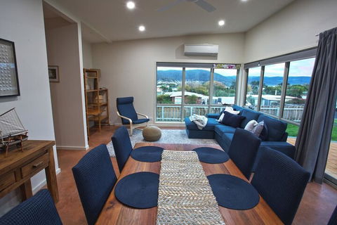 The Hill House - Nambucca Heads Accommodation 3