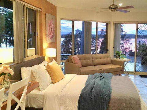 SilverWaters Waterfront Accommodation - Nambucca Heads Accommodation 3