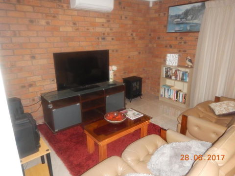 Kookaburra Cottage - Nambucca Heads Accommodation 1