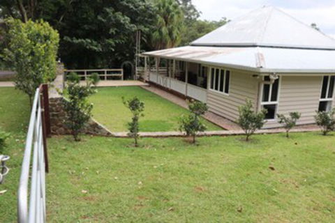 Mapleton Falls Farm House - Nambucca Heads Accommodation 0