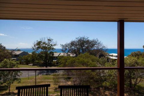 1 / 20 Cumming Parade - Nambucca Heads Accommodation 2